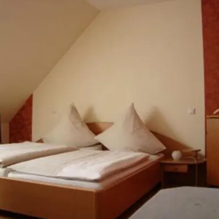 In Der Kaiserau קאמן