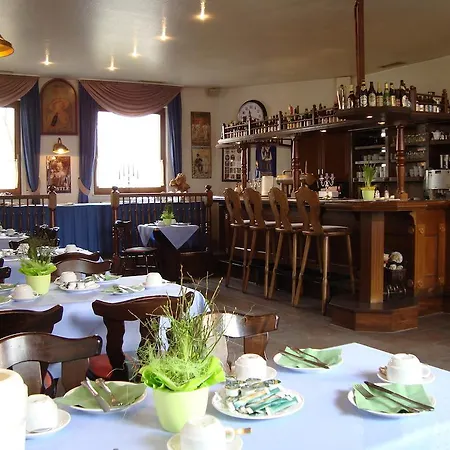 Hotel In Der Kaiserau 3*